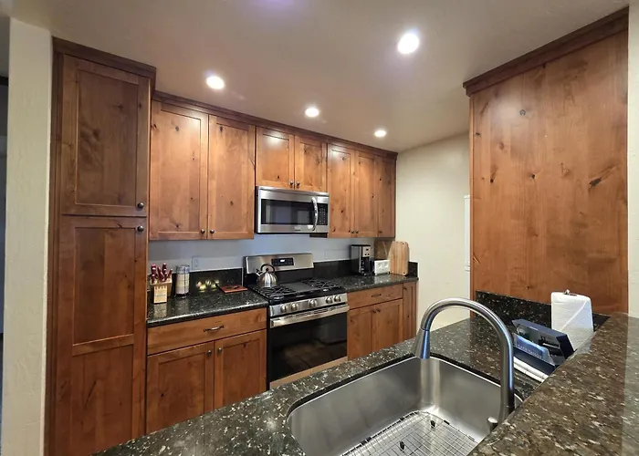 Kwc1055 - Kingswood Cornerview